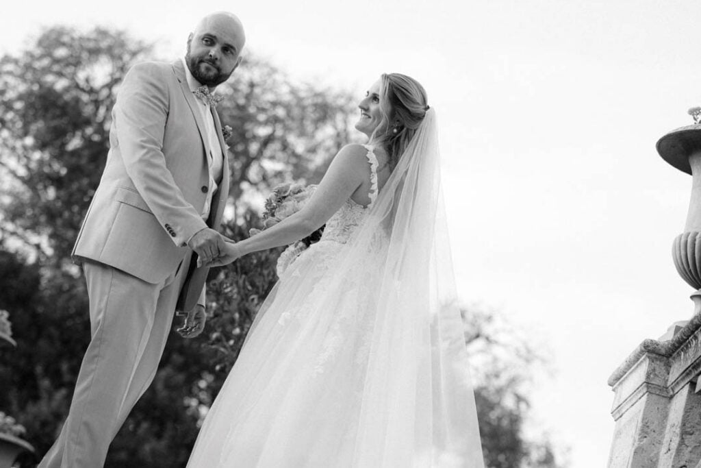 Couple lors d’un mariage à Montpellier - Oeildalex