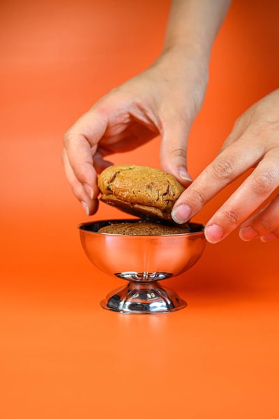 Bemycookie cookie packshot caramel chocolat oeildalex