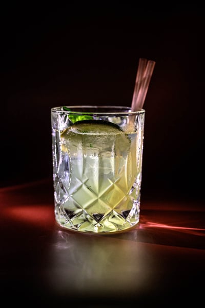 Cocktail citron glacons bar boite oeildalex