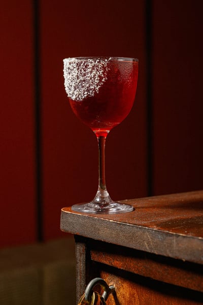 Cocktail frais boitedenuit bordeaux evenementiel oeildalex