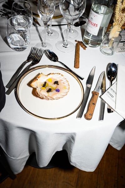 Nouvelan labellenefolie boite bar ambiance sortie anneesfolles repas oeildalex