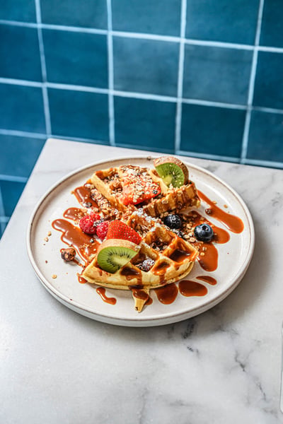 Sauvagescafe brunch gaufre partage caramel oeildalex