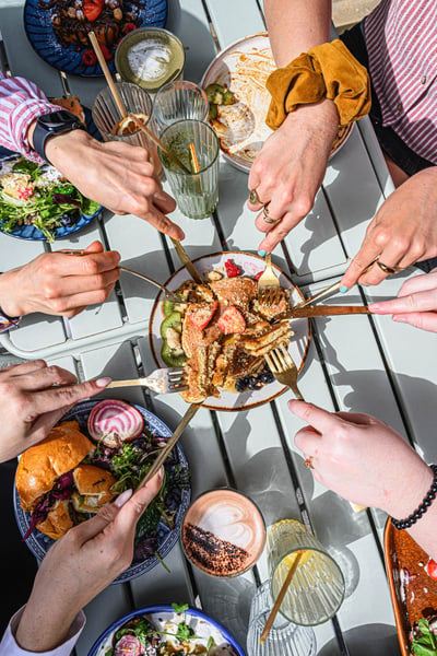 Sauvagescafe brunch partage pancake burger matcha copains bordeaux oeildalex