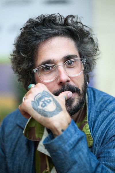 PORTRAIT